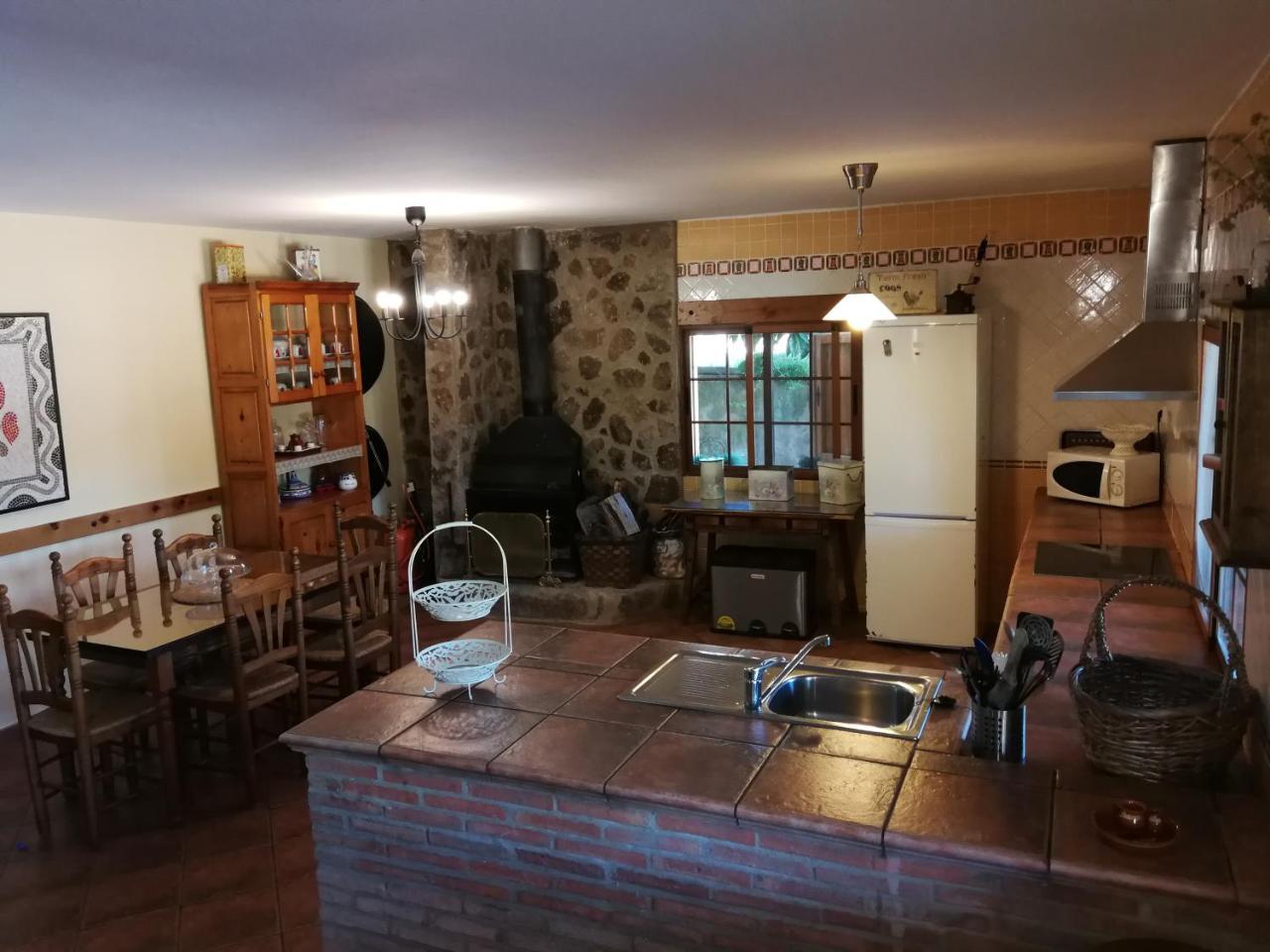 Casa Rural Balcon Del Camino Viejo วาเลนเซีย เด อัลคานทารา ภายนอก รูปภาพ